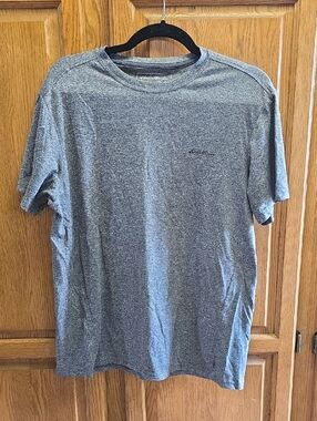 Eddie Bauer Freedry Men T-shirt Medium Crew Neck Outdoor Short Sleeve Sz M